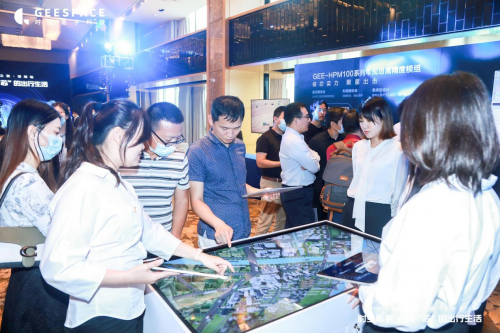 沉浸式体验展区参与度火爆