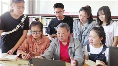 南开大学马克思主义学院教授 赵铁锁