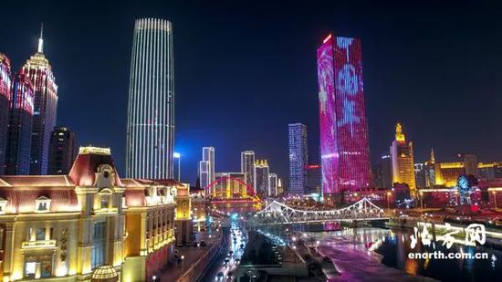 海河灯光夜景,烘托节日气氛