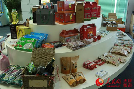武清特色农产品通过“津农宝”销往全国。(胡昱喆/摄)