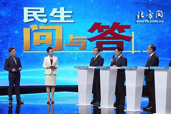 “一把手”直面“考官”提问