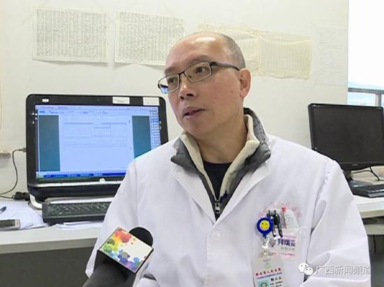 柳州老人小孩无故被砍 2岁男孩手掌几乎被砍断