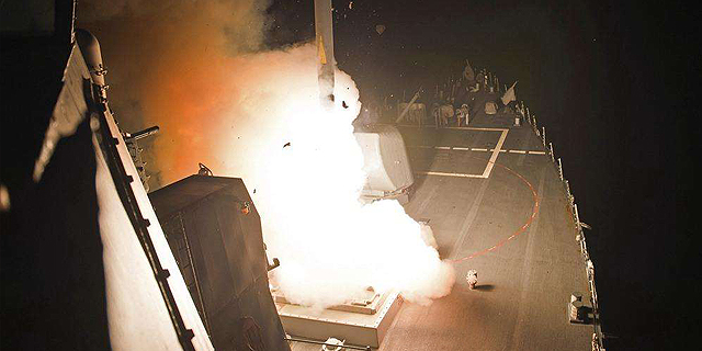 现场：美舰连射战斧导弹攻击叙利亚