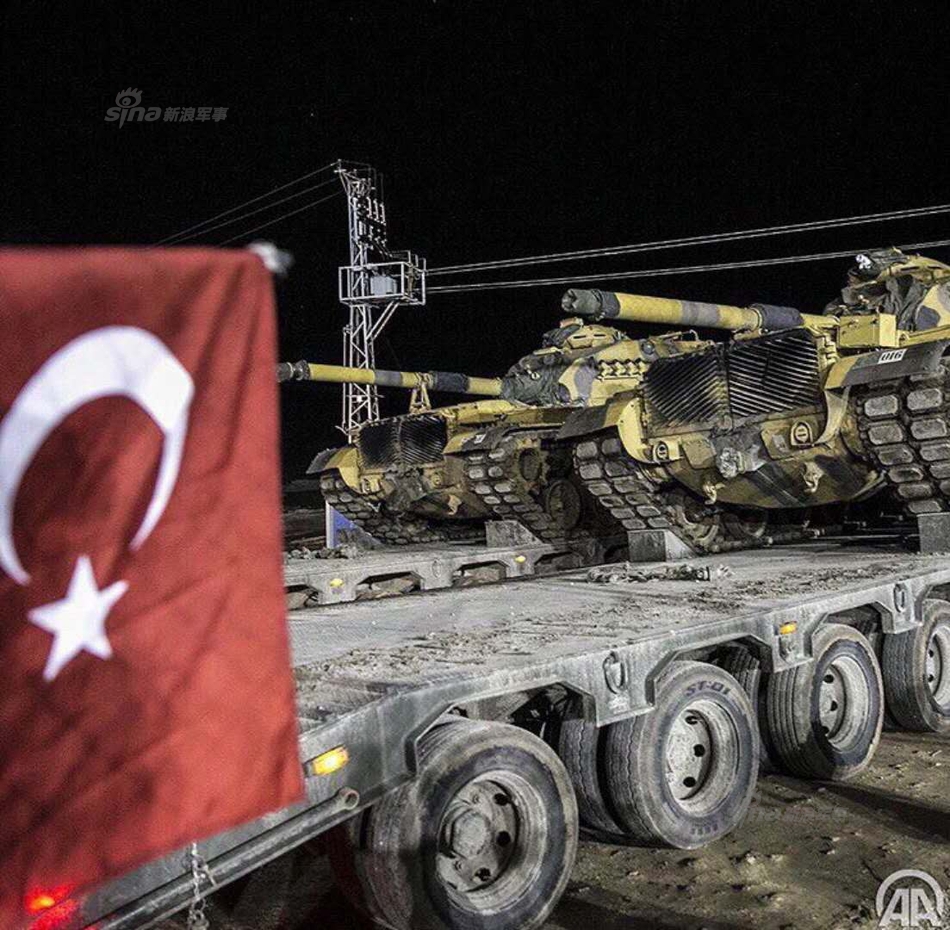 土耳其近日对叙利亚阿勒颇省与土接壤的阿夫林地区发动猛烈炮击，打击叙利亚库尔德武装“人民保护部队”，“人民保护部队”表示将予以还击，叙政府也警告土方不要挑起战事。