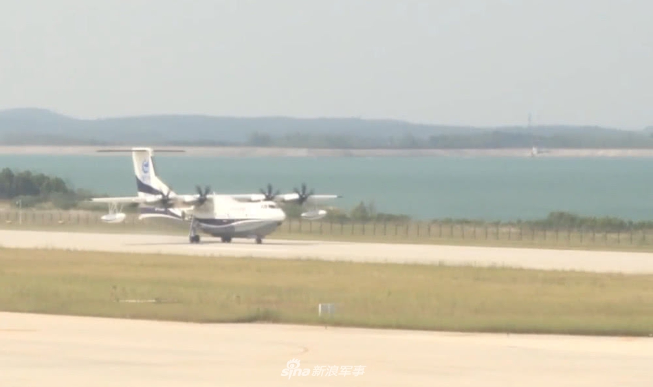 910j-hikxxmz7340953.jpg