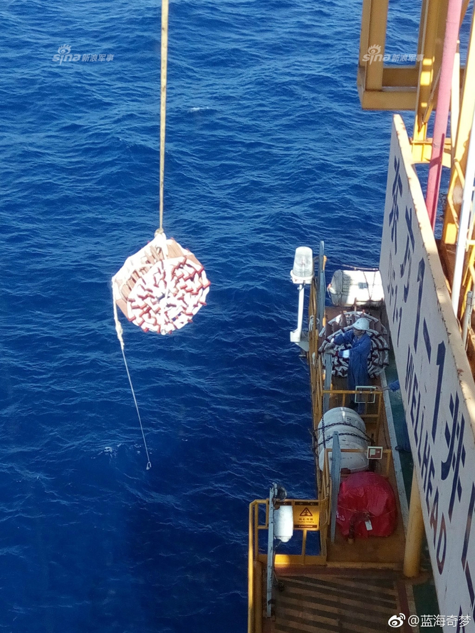 越南渔船南海油气田捣乱 中国工人出手驱赶(组图)