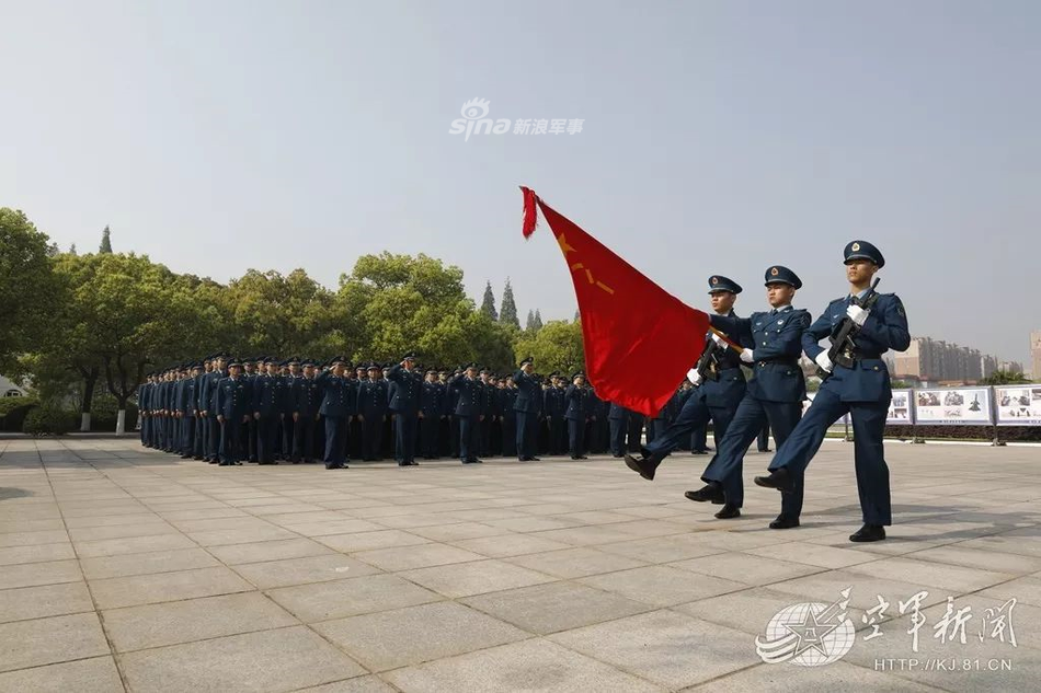 东部战区空中劲旅歼11鹰击长空