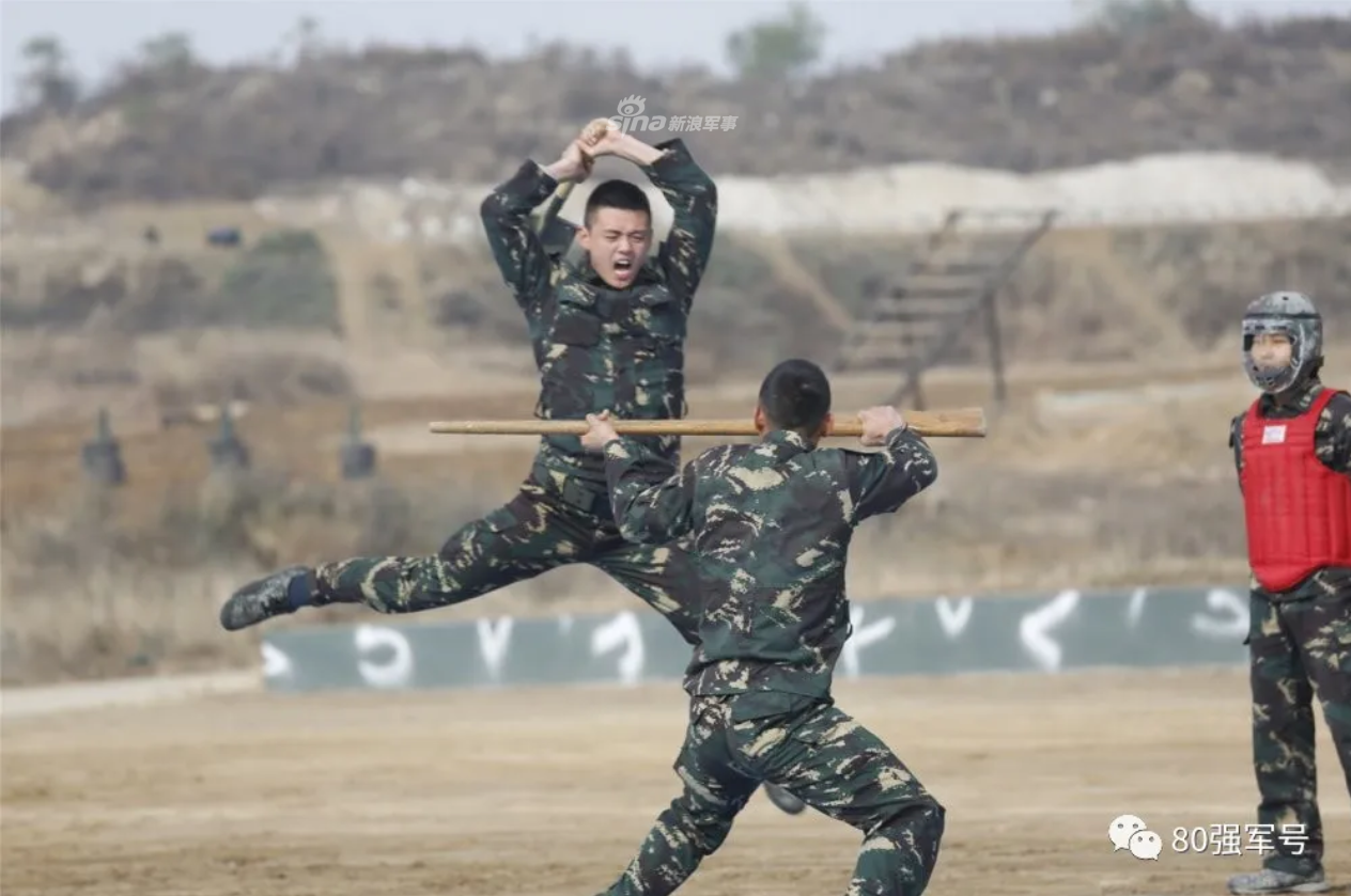 上天入地无所不能!陆军雄鹰特战旅多项练兵激情燃爆
