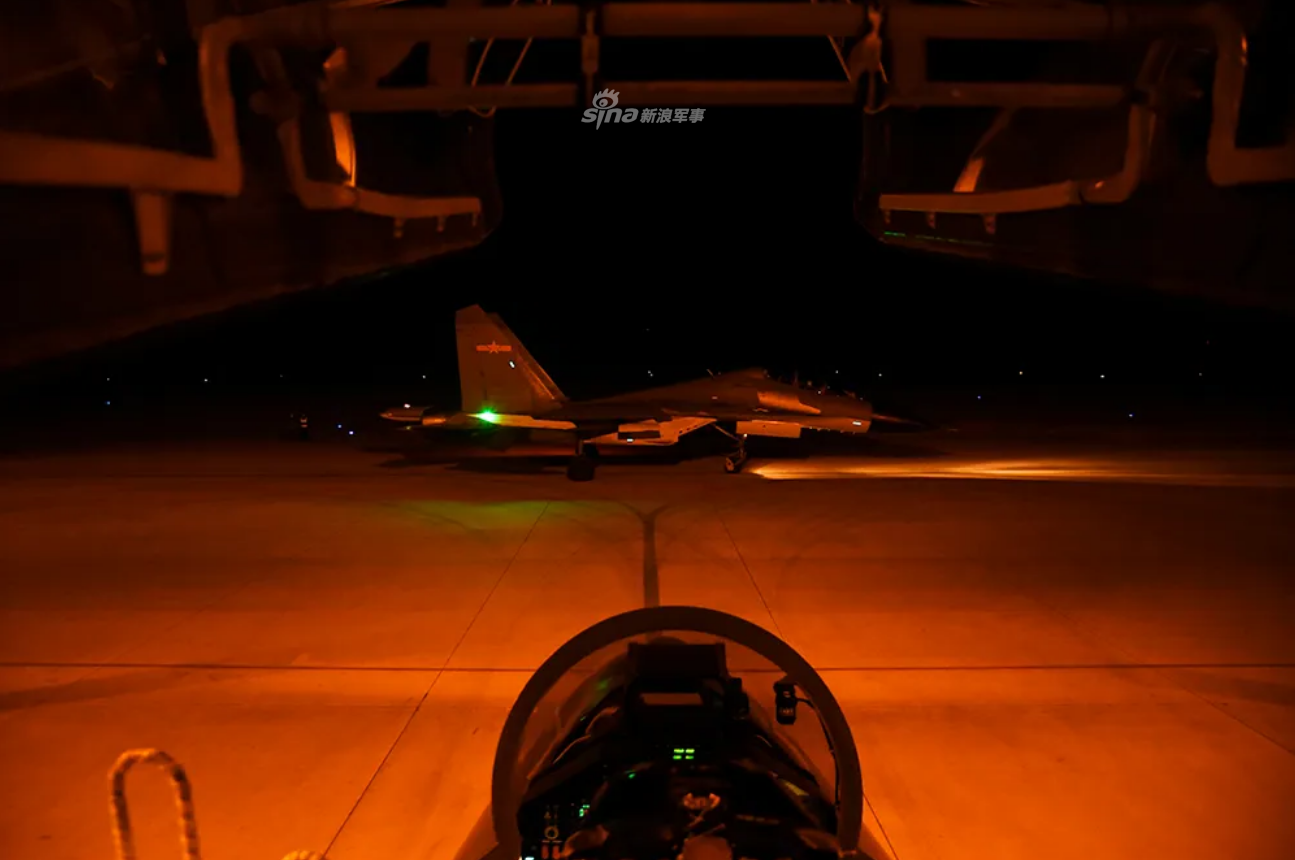 嘶鸣的声音 e412-ireifzh9253816.png