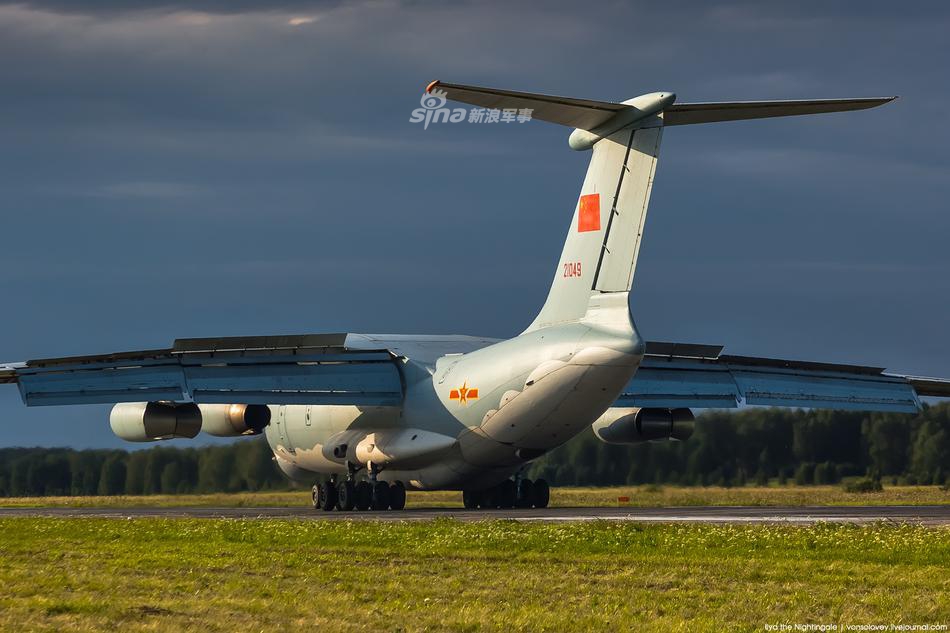 yBY2-fzrwica1430777.jpg
