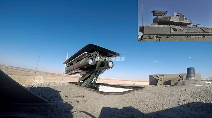 以色列重型步战车无人炮塔"潜望镜"式发射反坦克导弹