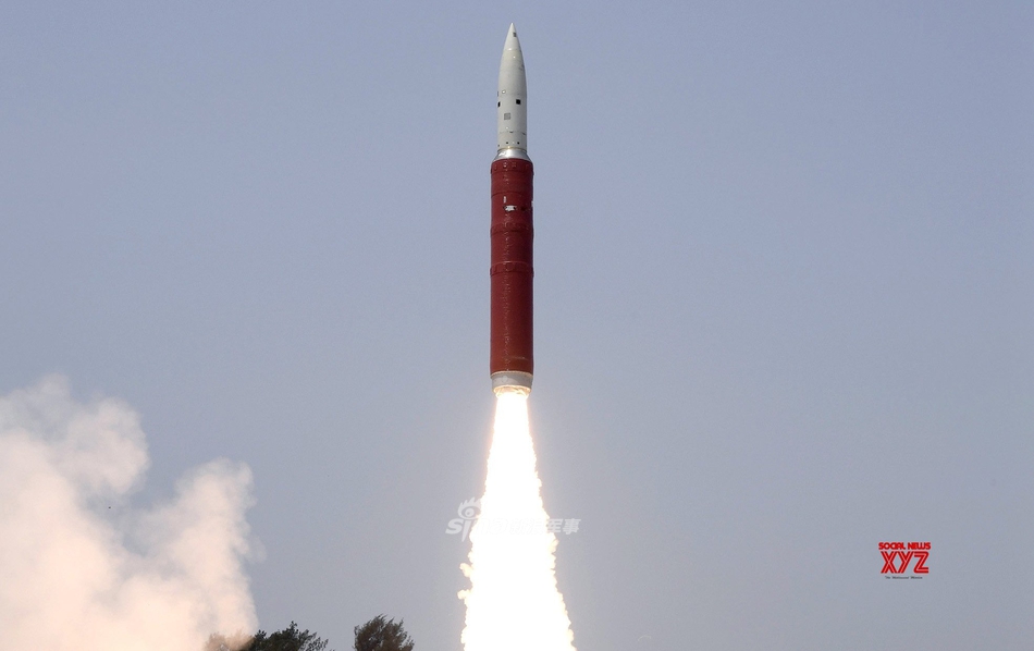 mElR-hutwezh3456153.jpg