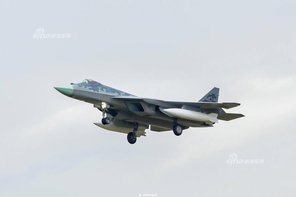 _2AK-fyrswmu8434070.jpg