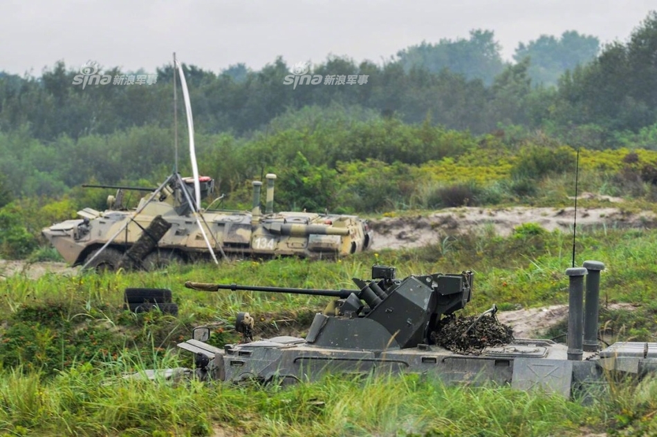 西方81军演吓坏北约图片