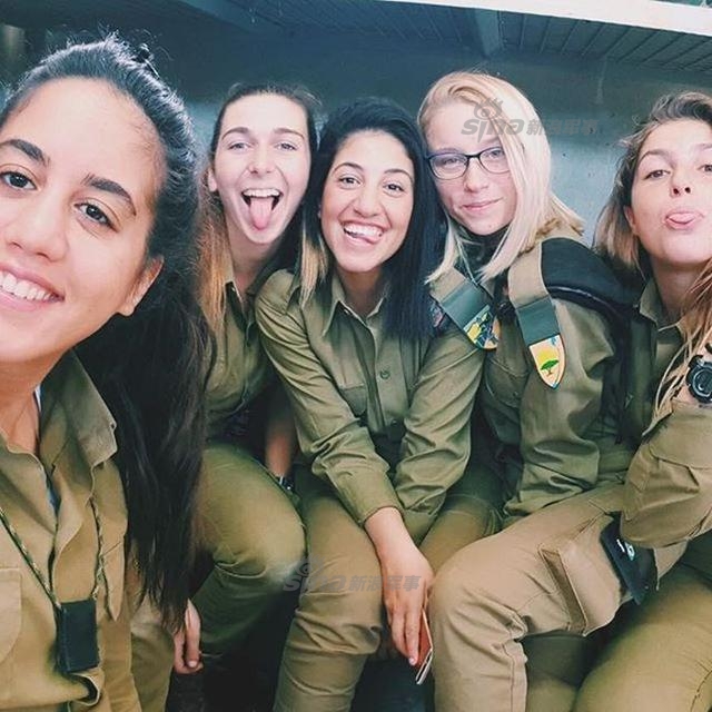 犹太人挺猛!柔情妩媚以色列女孩竟也要开始驾驶坦克