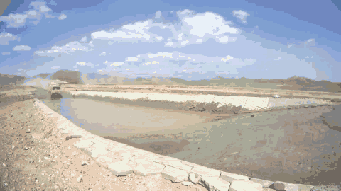 震撼瞬间:中国坦克主动防御系统成功拦截反坦克火箭