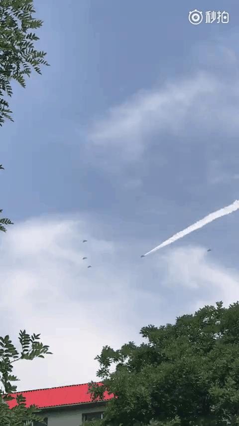 D8A2-fyfzhac2211768.gif