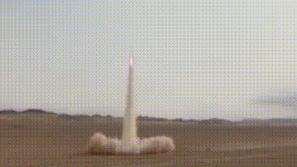 第一时间瘫痪台军!解放军火箭军密集试射导弹