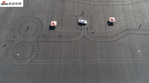 rmLy-fzrwica0063329.gif