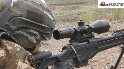 反恐精英实弹训练!我武警新疆总队狙击手弹无虚发