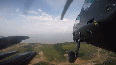 b200-hzfekep7023913.gif
