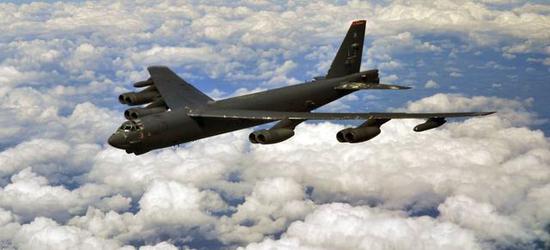 美国B-52H轰炸机