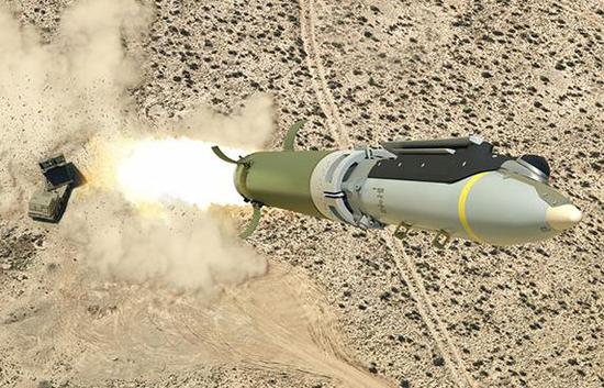 图为“陆基发射型小直径炸弹”的发射设想图，其发射车就是美国现役自行火箭炮MLRS。