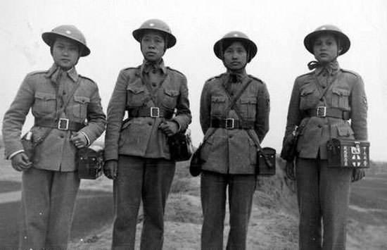 图注:抗战时期的女兵