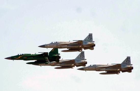 中国阅兵人口_中国阅兵图片