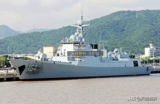 (052D驱逐舰)