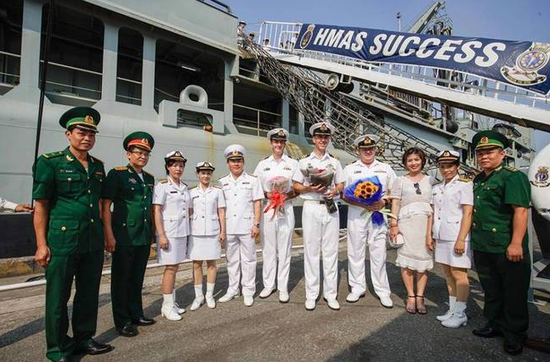 Խ�ϺͰĴ����Ǻ�����Ӱ��ͼԴ����������