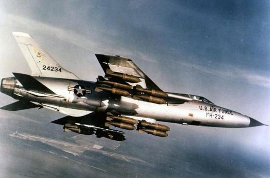 F-35C战斗机的推重比已经和F-105差不多了