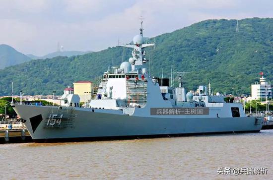 (052D驱逐舰)