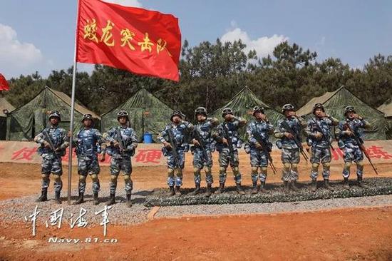 中国海军蛟龙突击队。