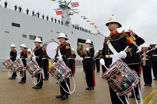 图注：中国海军编队到访英国朴茨茅次军港
