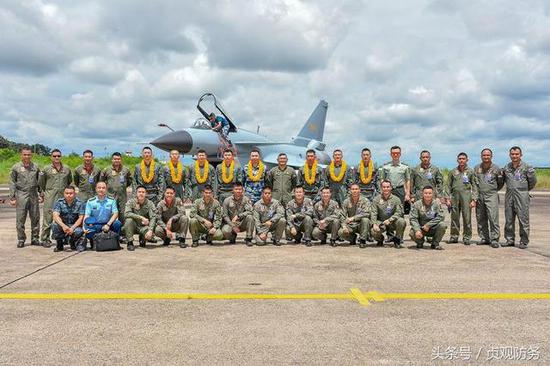 △9月4日，解放军歼-10战机抵达泰国准备参加“鹰击-2018”联合训练