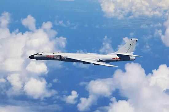 中国空军副司令:将建立空天一体攻防兼备的战