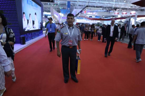 多国军官来中国海淘武器:阿联酋关注彩虹无人机(图)