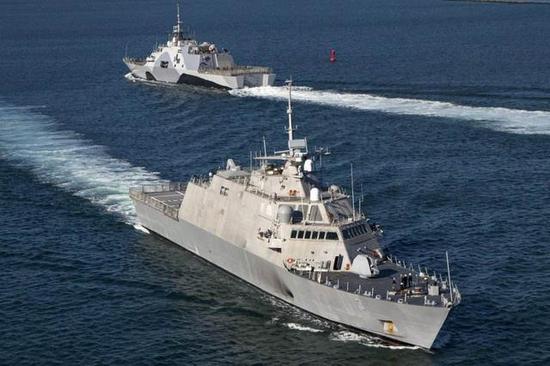 两艘美海军濒海战斗舰