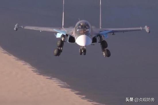 俄苏34起飞重量超我军苏30近1倍 但接地压力