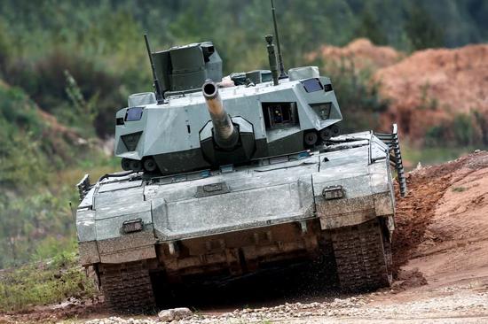俄披露T-14坦克自带厕所后引发了外界热议