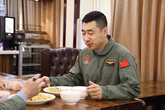 凯乐吧在线娱乐 - 航空新材业务增长强劲 中航高科上半年净利增长近1倍