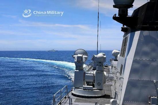 张召忠评075两栖攻击舰海试:对中国海军有这些意义