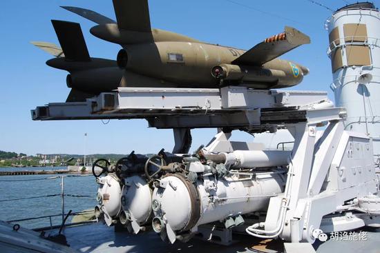 �٣���������ף����Ǳ���������