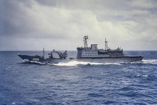 图片：J506号（永兴岛，863）打捞船，澳大利亚海军舰艇拍摄