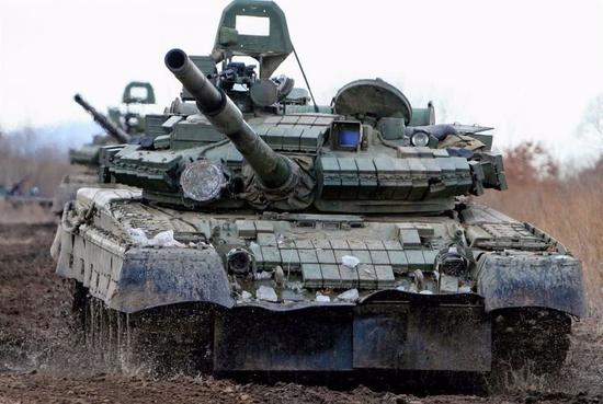 俄军T80坦克在车臣战争损失惨重 真是设计有缺