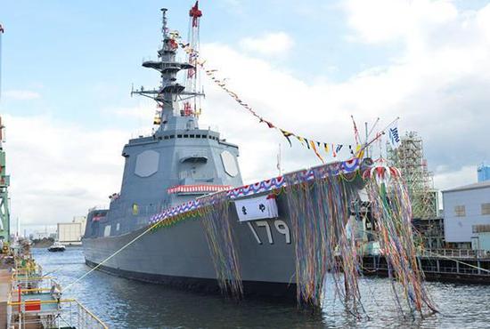 新舰下水