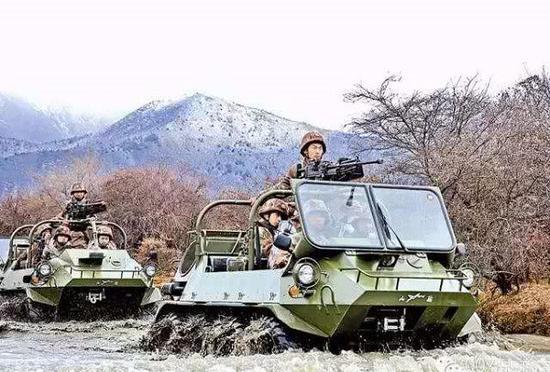 山猫8*8全地形突击车,它是陆军山地部队、特战部队好帮手