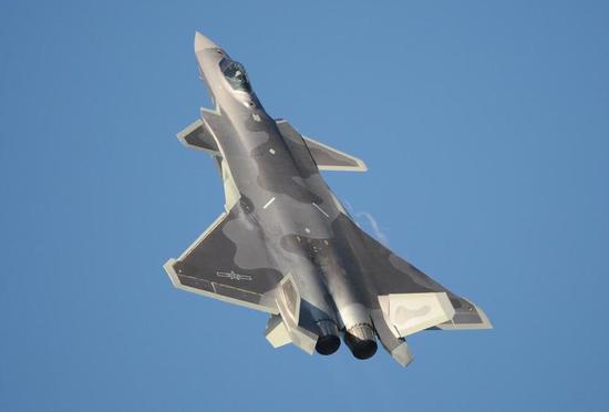 中国歼20来了,俄罗斯苏35来不来都无所谓,技术上差了整整一代