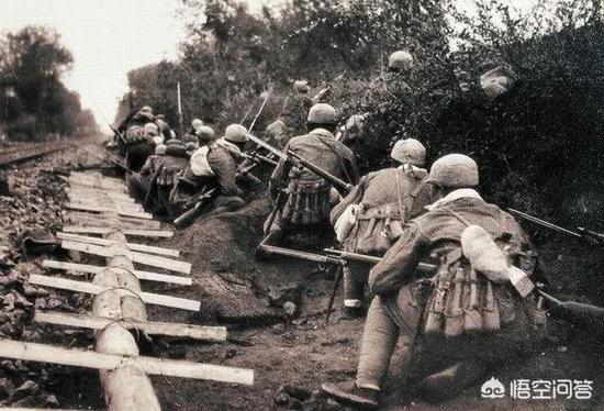 抗战时期八路军子弹短缺严重 士兵打完三枪就